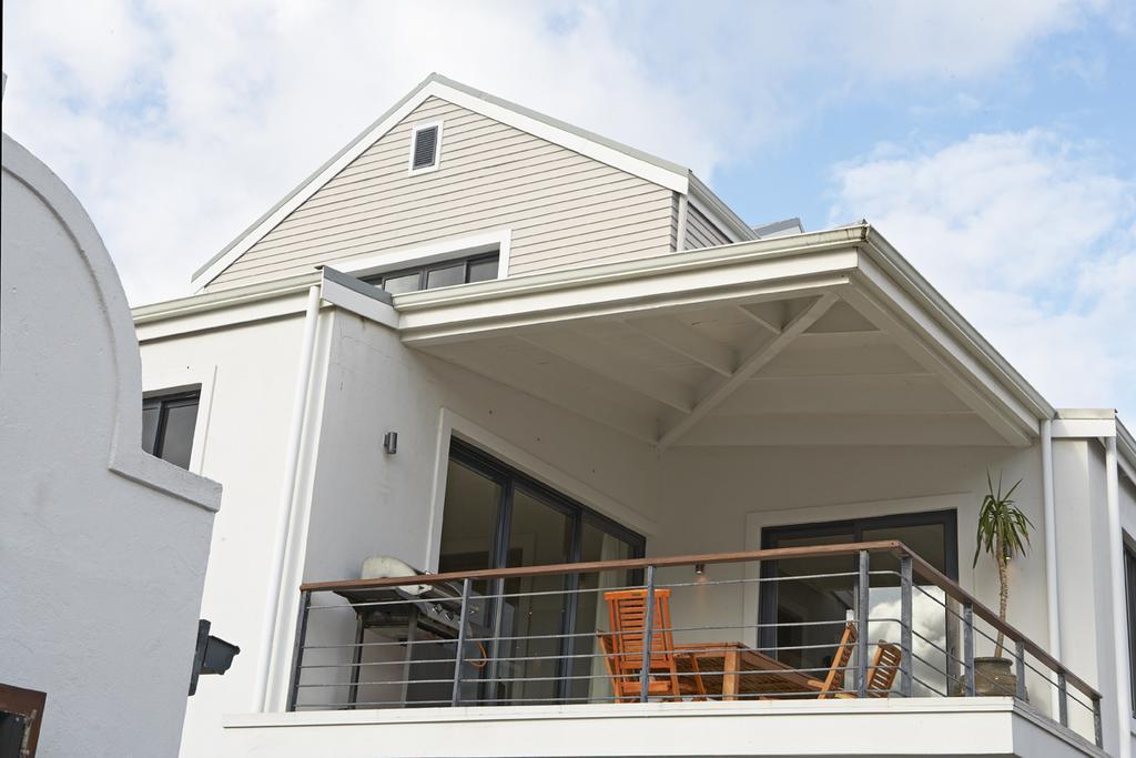 Marine Square Luxury Suites Hermanus Εξωτερικό φωτογραφία