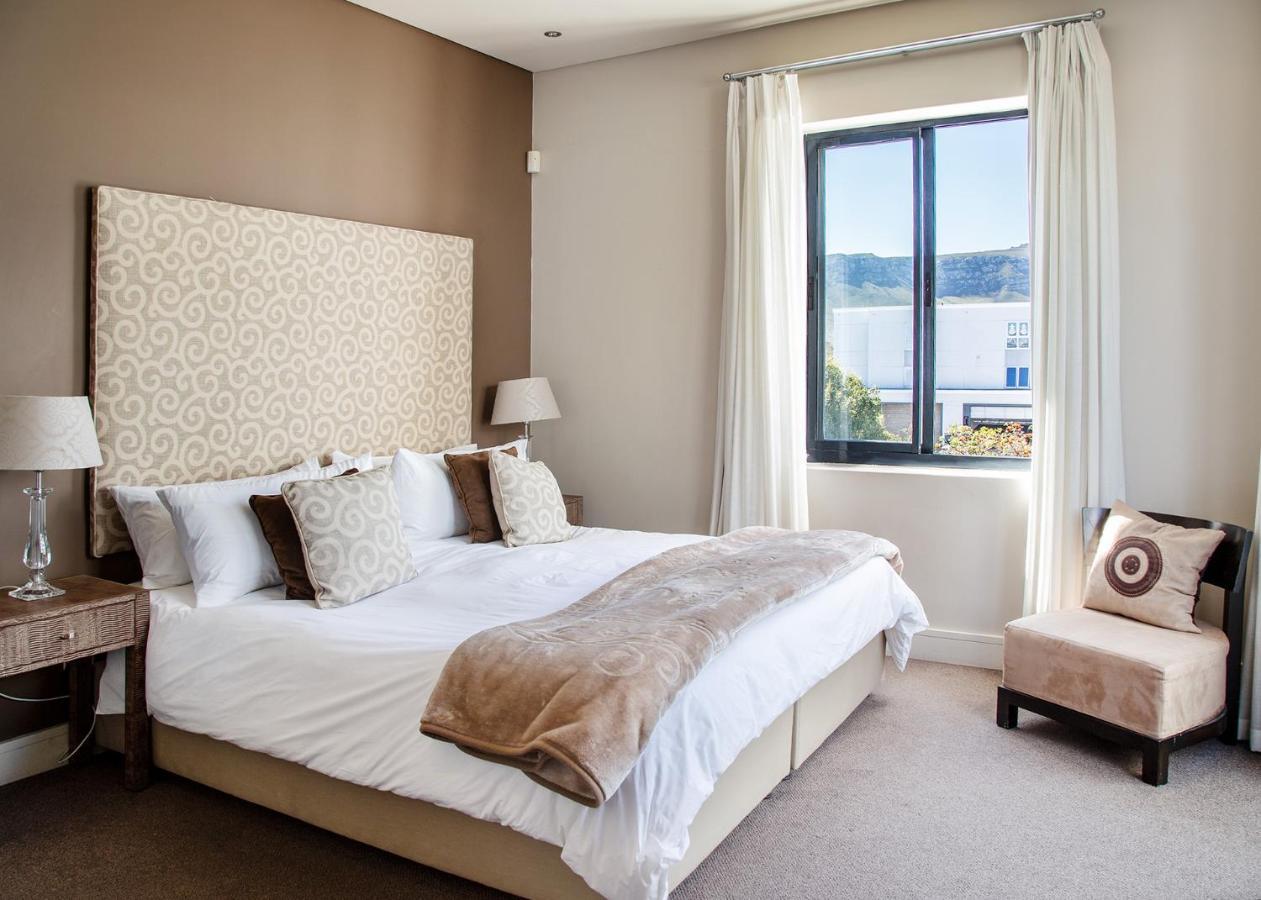 Marine Square Luxury Suites Hermanus Εξωτερικό φωτογραφία